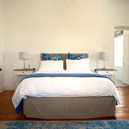 The Sanctuary Prince Albert Quarto foto